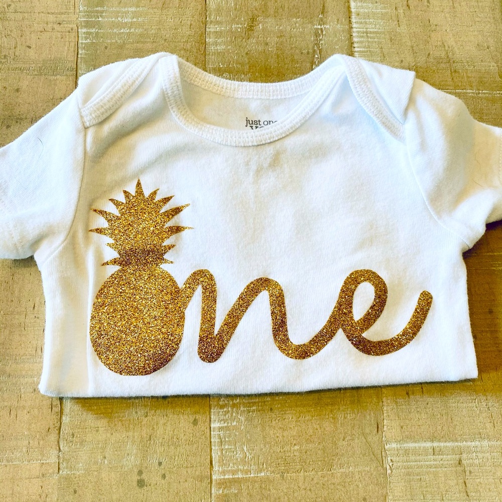 Glitter Pineapple Birthday Bodysuit 12M Worn Once